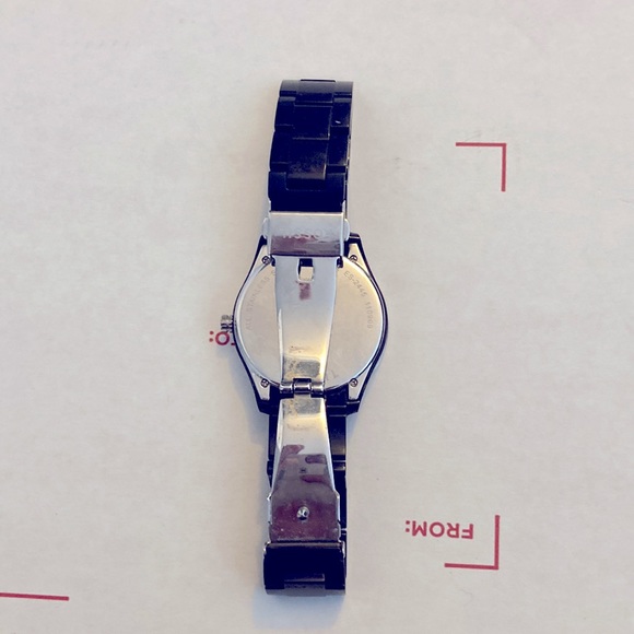 Women’s black chain link fossil watch with faux diamonds. - Picture 2 of 2